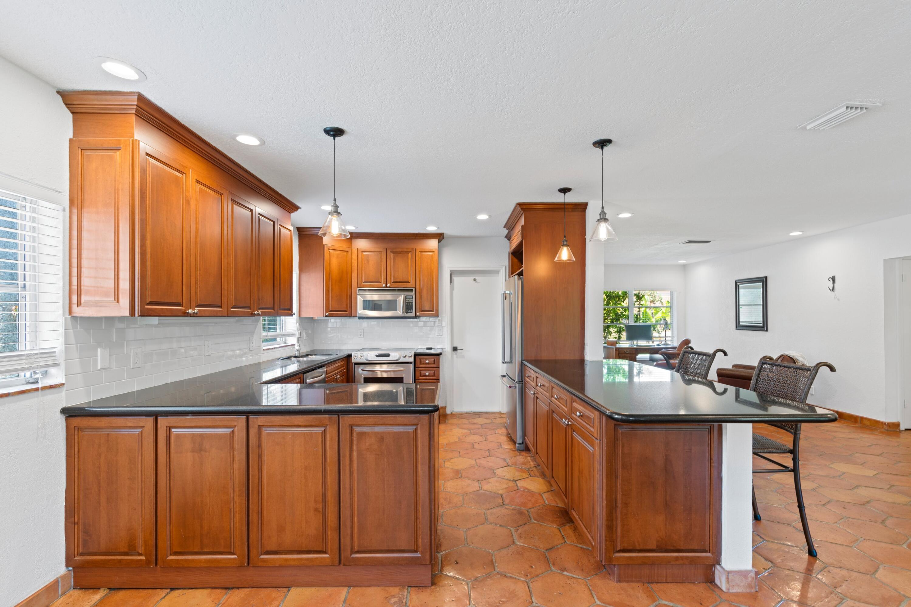 116 Northwest 3rd Court Boca Raton, FL 33432 - Photo 7 of 44 Kitchen