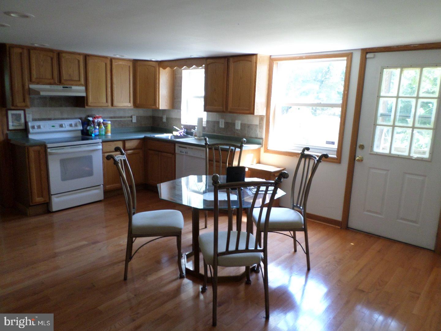 504 Oakshade Road Shamong, NJ 08088 - Photo 3 of 20 Gallery Image 3
