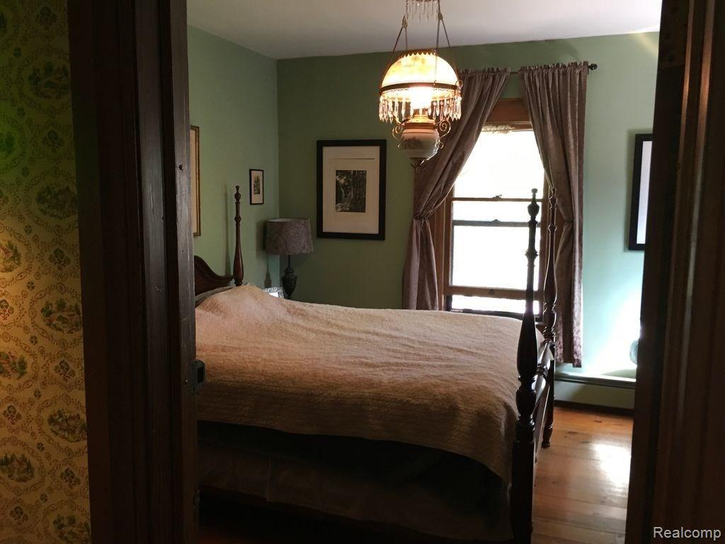 10139 Pound Road Columbus, MI 48063 - Photo 18 of 54 Bedroom 3.jpg