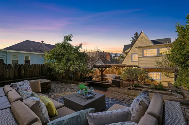 $989,000 | 3340 Harrison Street, Oakland, CA 94611