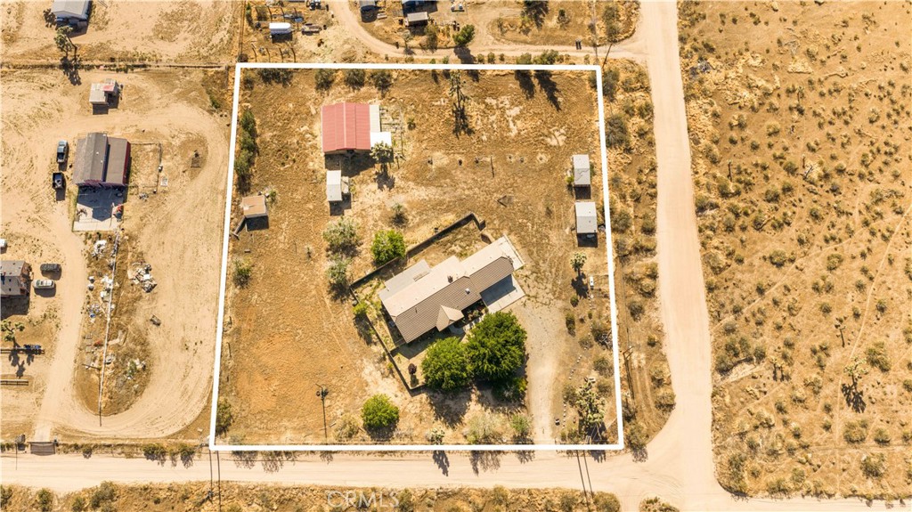 11670 Nevada Road Phelan, CA 92371 - Photo 2 of 36