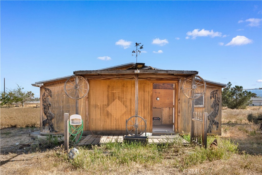 11670 Nevada Road Phelan, CA 92371 - Photo 25 of 36
