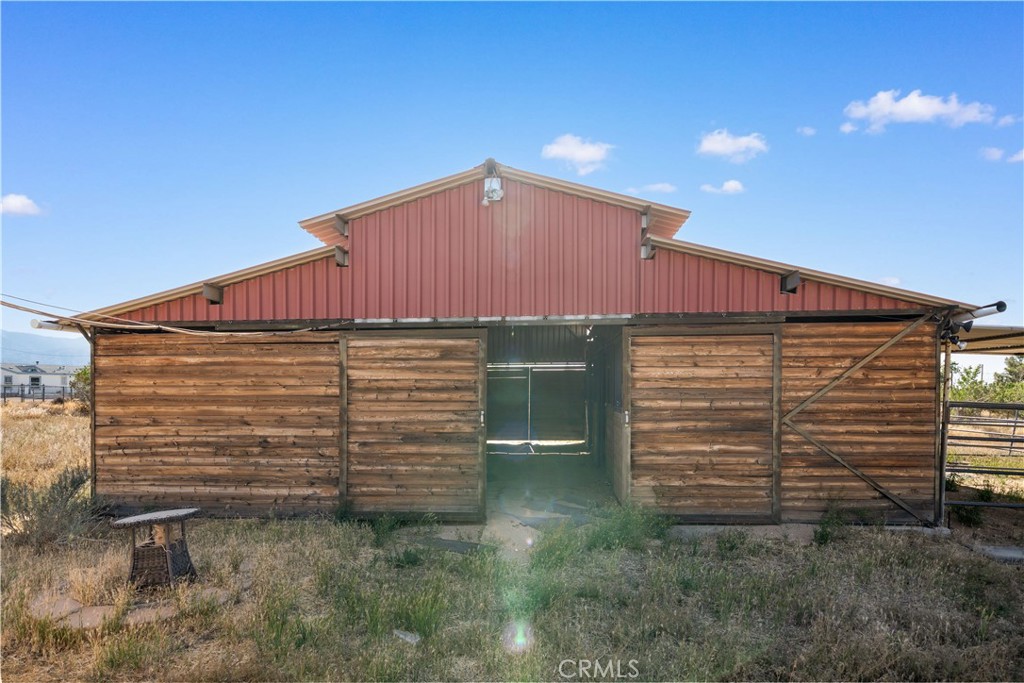 11670 Nevada Road Phelan, CA 92371 - Photo 26 of 36