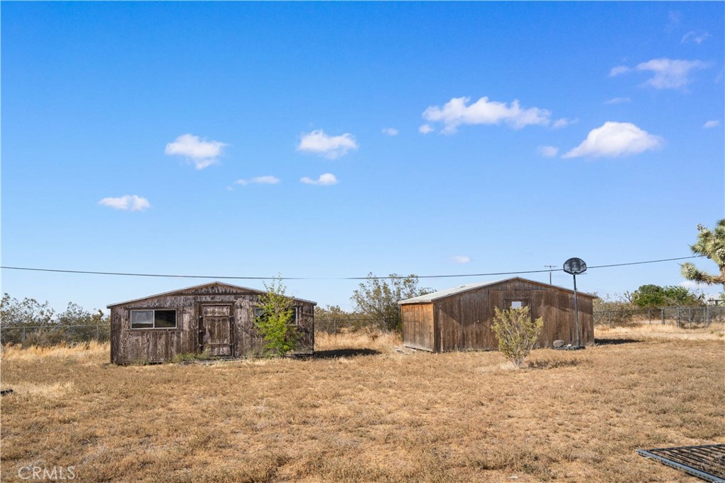 11670 Nevada Road Phelan, CA 92371 - Photo 32 of 36