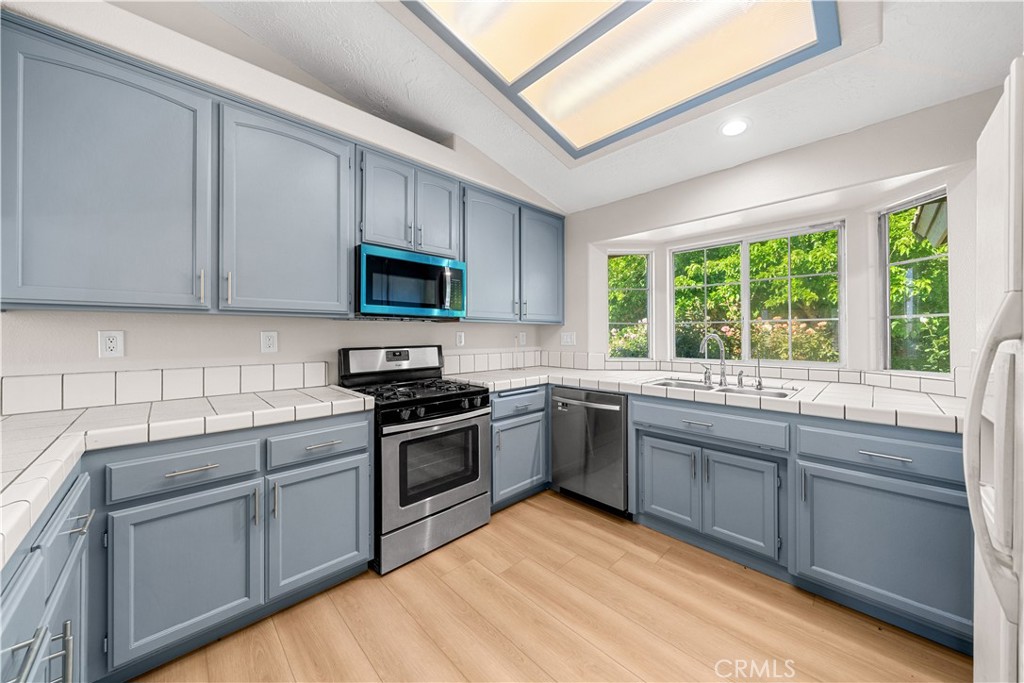 11670 Nevada Road Phelan, CA 92371 - Photo 8 of 36
