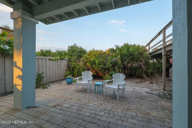 a view of a lake from a yard