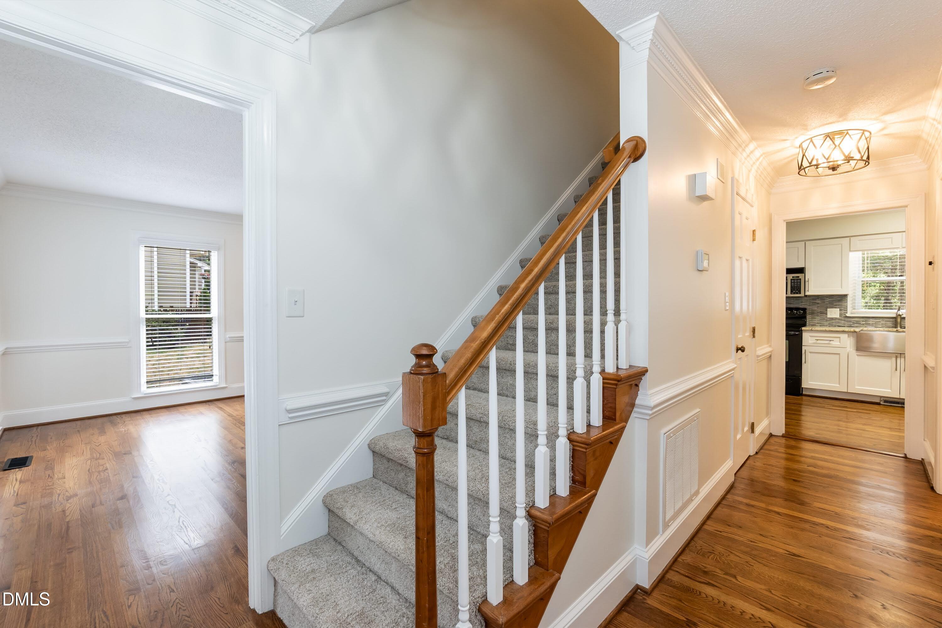 2621 Sawmill Road Raleigh, NC 27613 - Photo 5 of 39