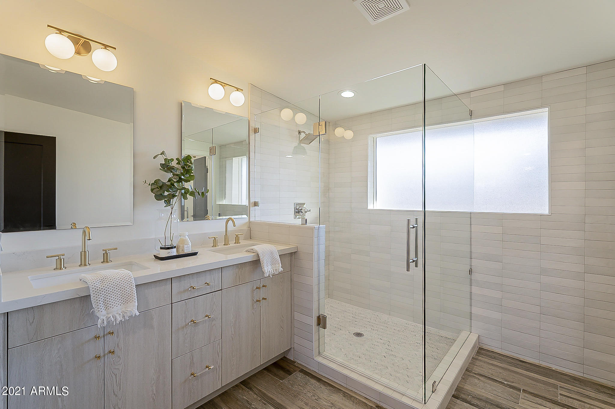 1509 East Rancho Drive Phoenix, AZ 85014 - Photo 25 of 34 Master Ensuite
