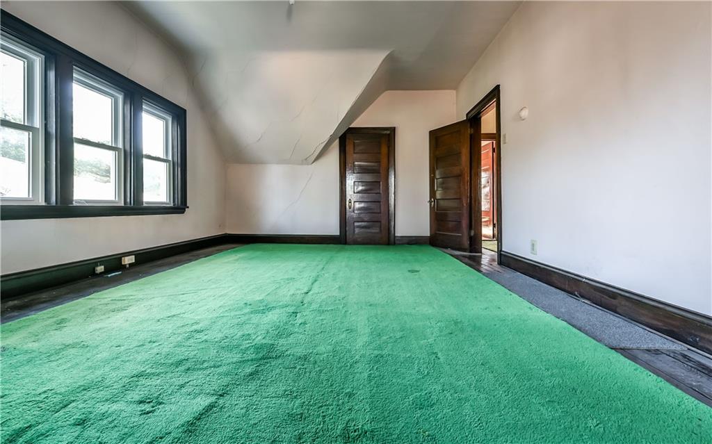 6329 Darlington Road Pittsburgh, PA 15217 - Photo 21 of 25 Gallery Image 21