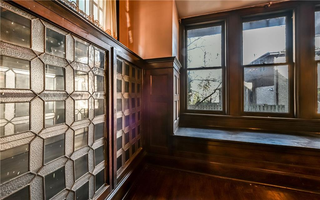 6329 Darlington Road Pittsburgh, PA 15217 - Photo 9 of 25 Gallery Image 9