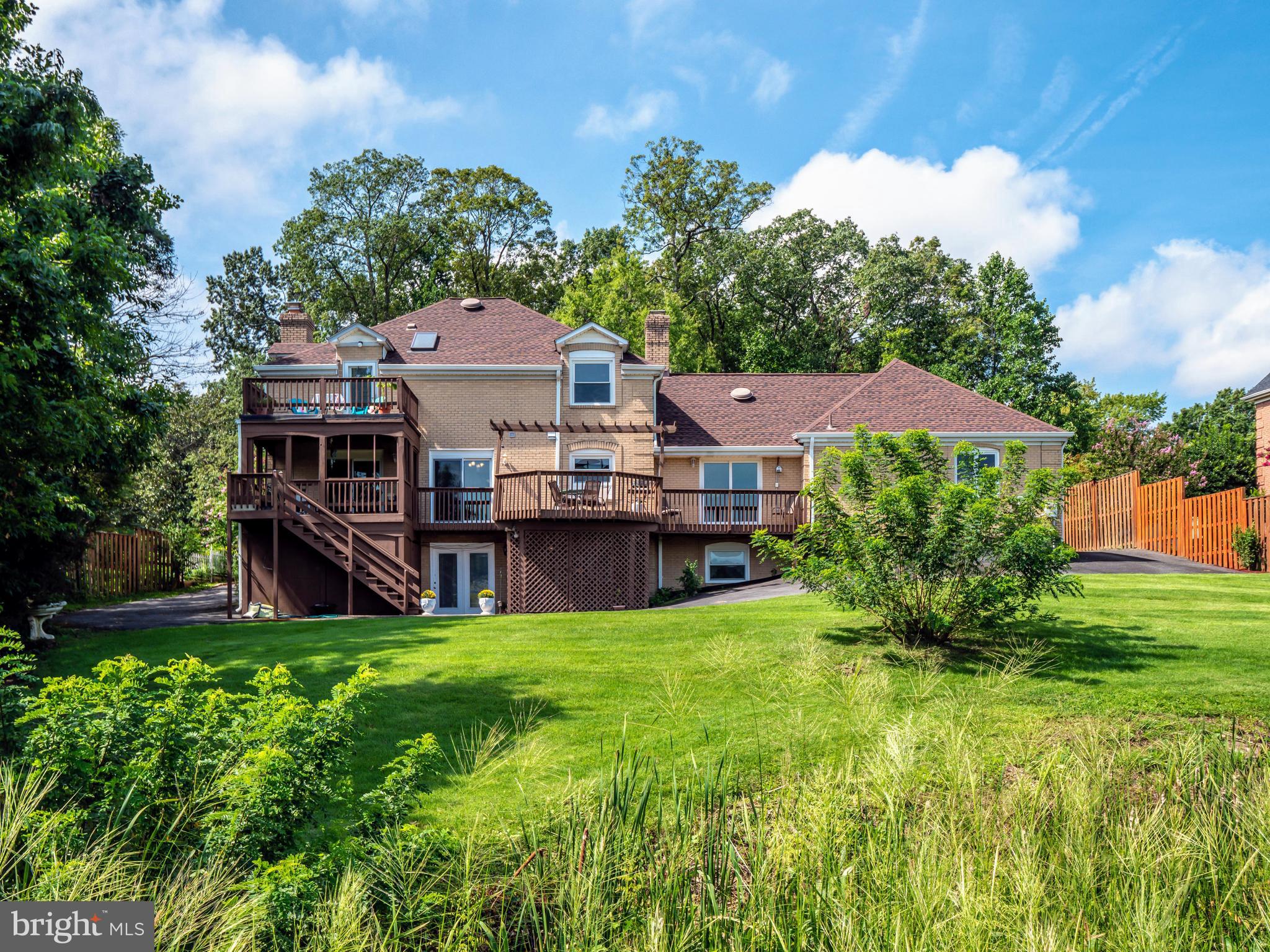 18505 Cabin Road Triangle, VA 22172 - Photo 3 of 29