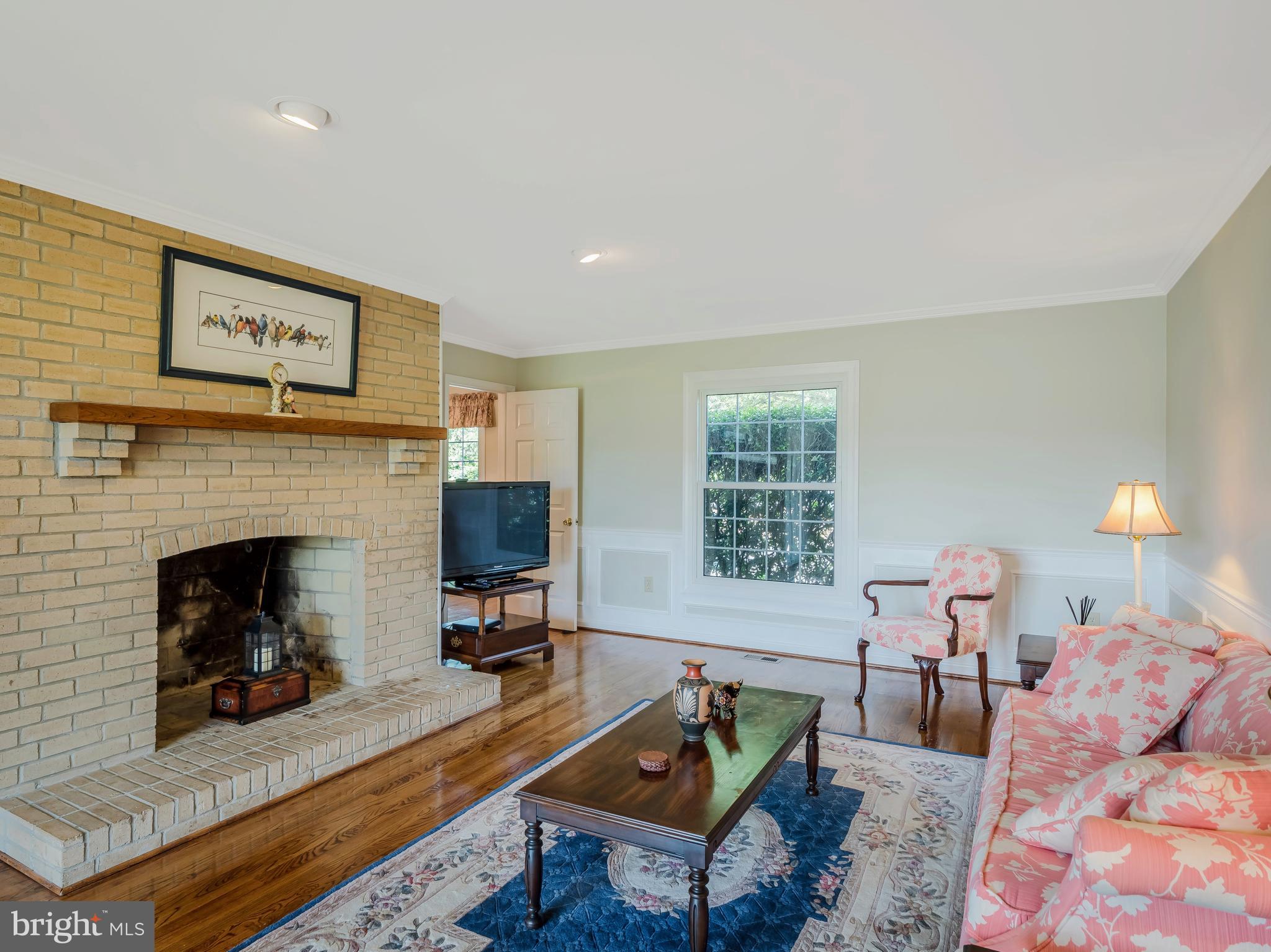 18505 Cabin Road Triangle, VA 22172 - Photo 10 of 29