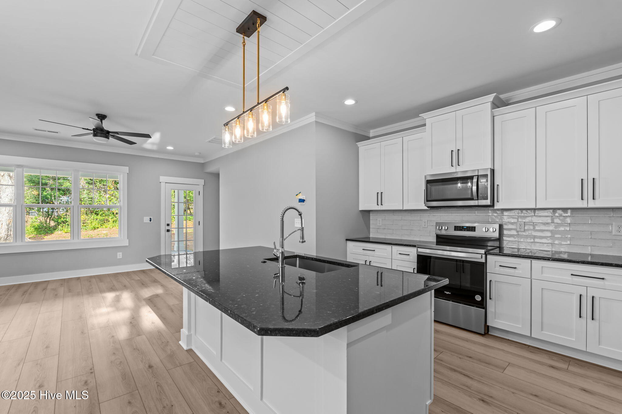 408 Summit Street Aberdeen, NC 28315 - Photo 10 of 37 Kitchen.1