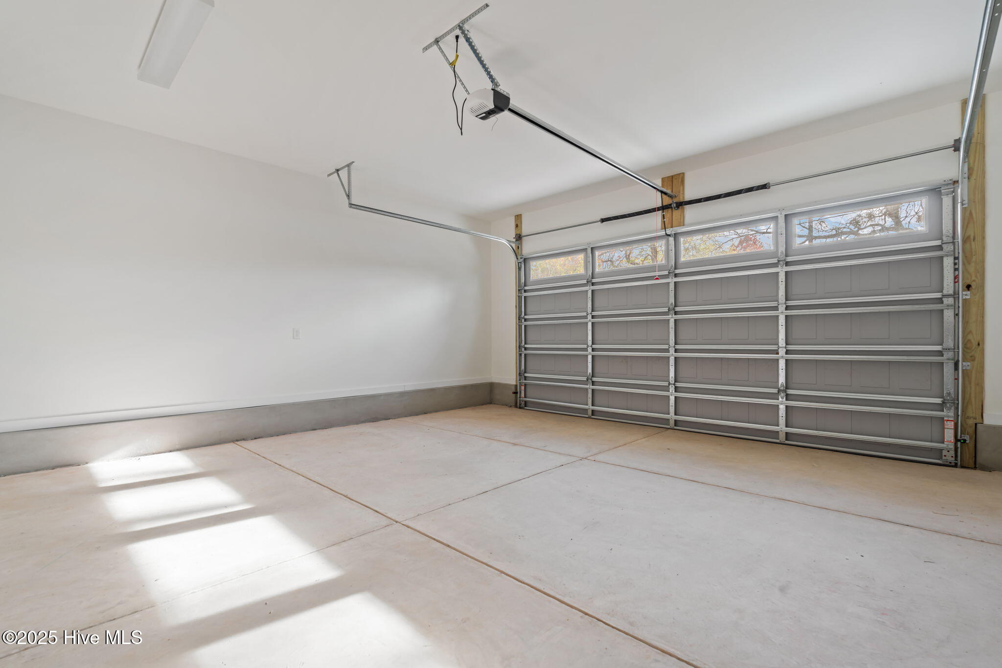 408 Summit Street Aberdeen, NC 28315 - Photo 19 of 37 Garage