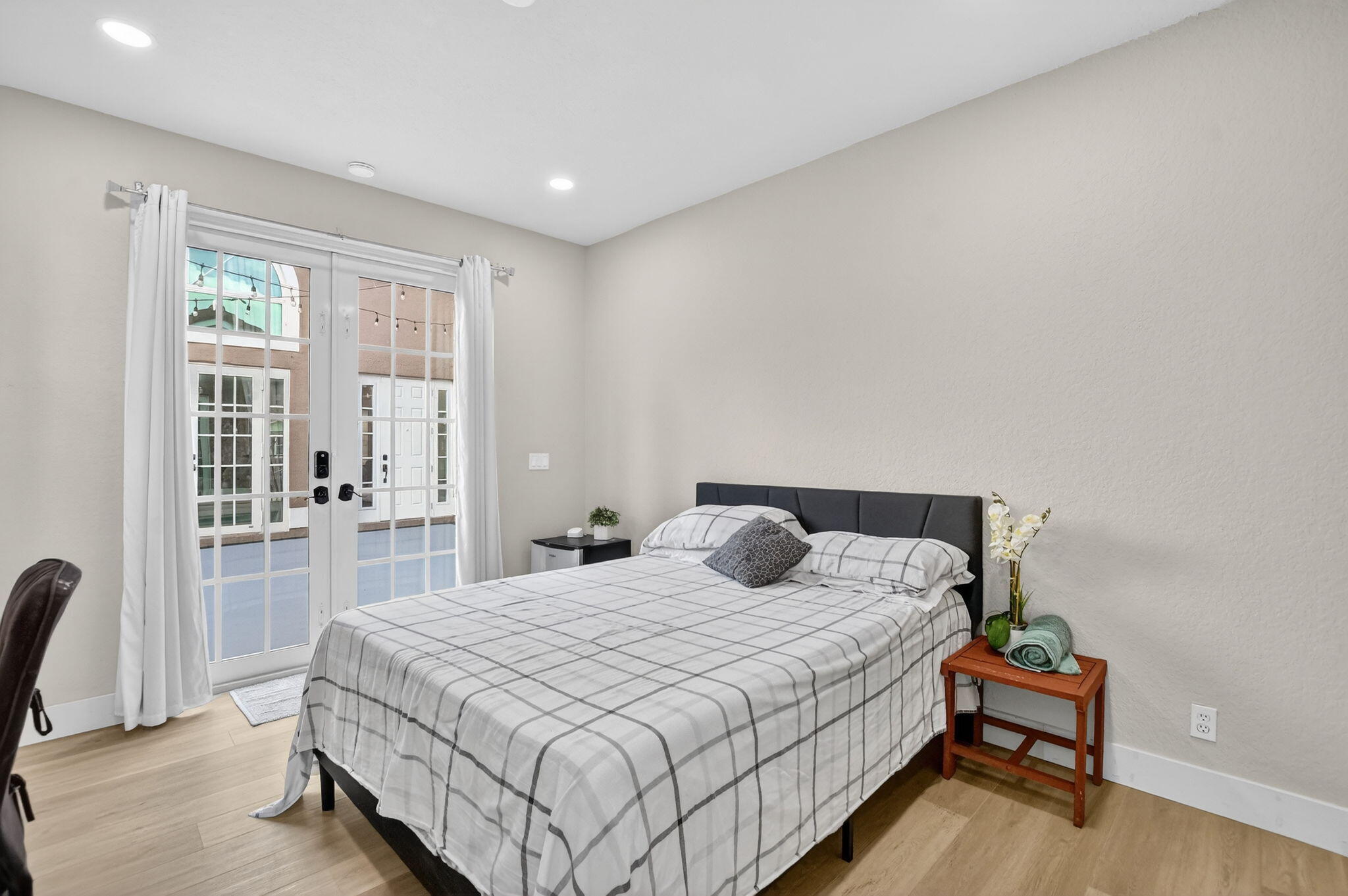 11038 Baybreeze Way Boca Raton, FL 33428 - Photo 67 of 95 a bedroom with a bed and window