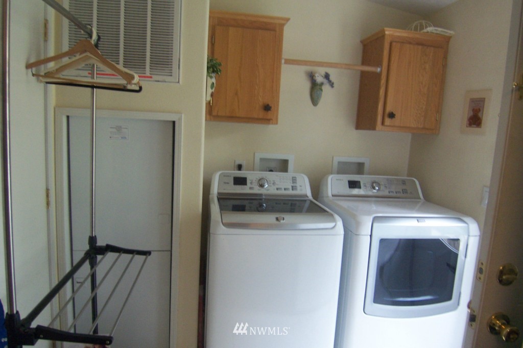 1380 Southwest Pine Road Port Orchard, WA 98367 - Photo 19 of 25 Gallery Image 19