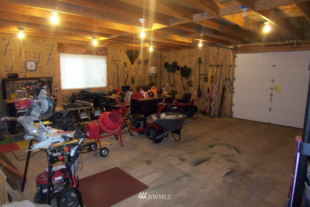 1380 Southwest Pine Road Port Orchard, WA 98367 - Photo 24 of 25 Gallery Image 24