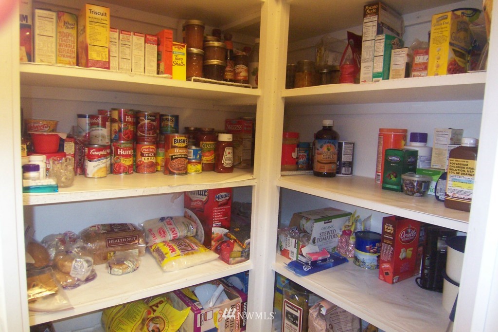 1380 Southwest Pine Road Port Orchard, WA 98367 - Photo 10 of 25 Gallery Image 10