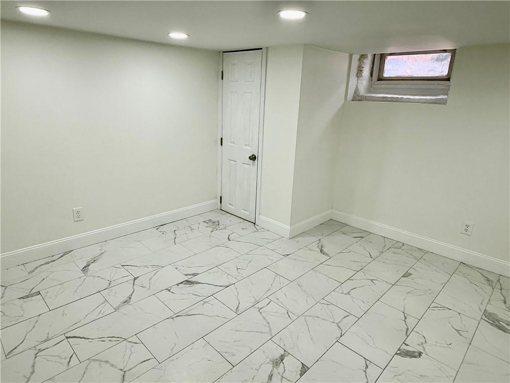 1407 Monterey Street Pittsburgh, PA 15212 - Photo 15 of 16 a view of room