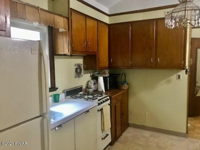 5599 Minks Pond Road Bushkill, PA 18324 - Photo 13 of 24