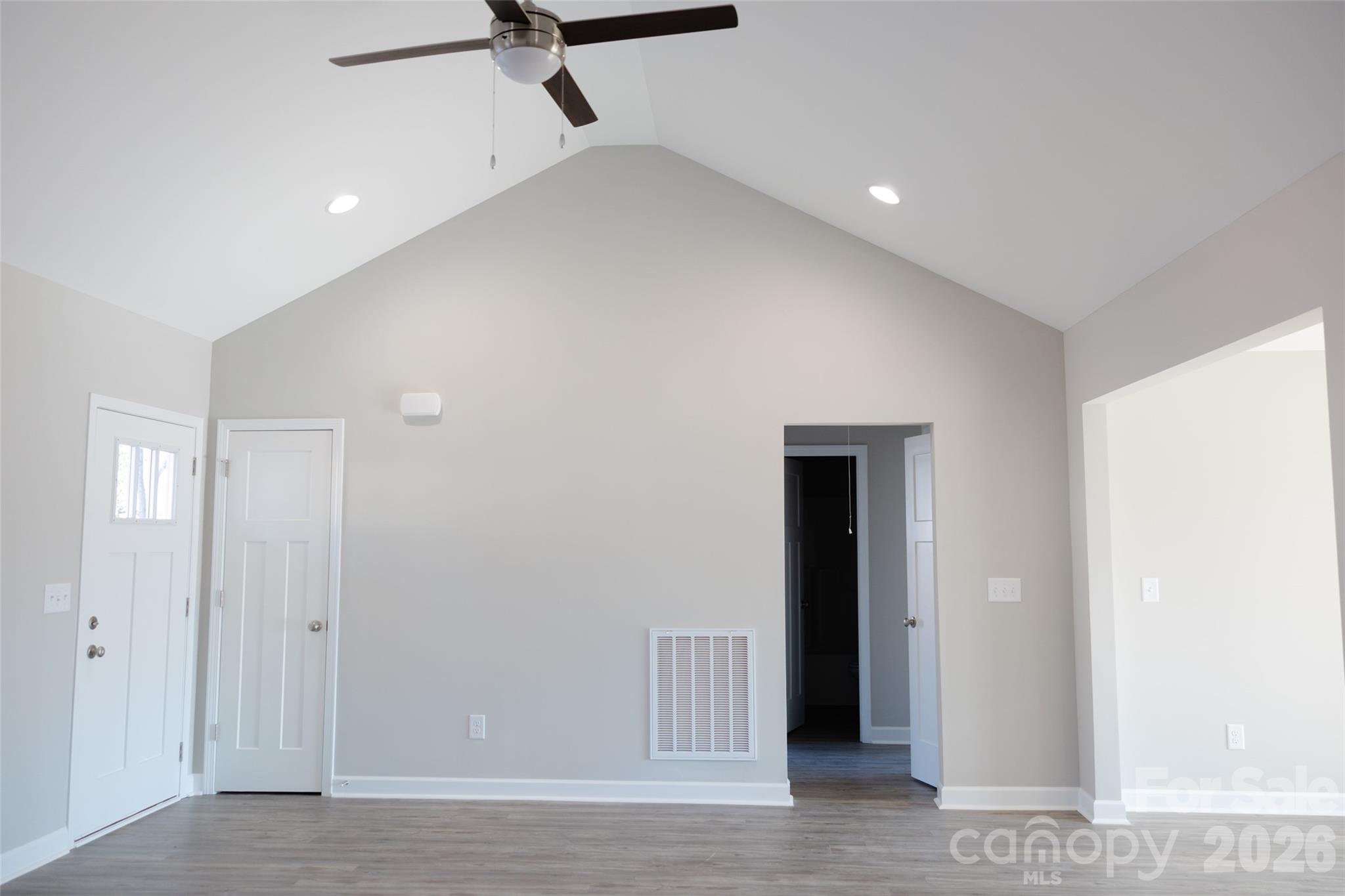 308 New Street York, SC 29745 - Photo 4 of 22