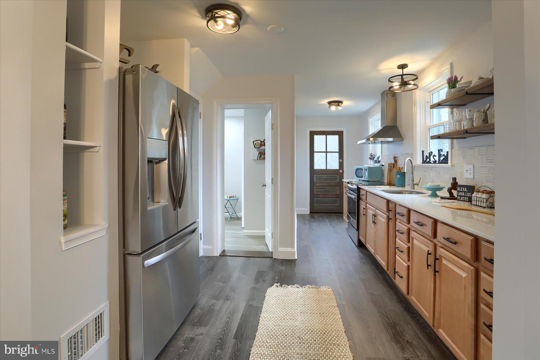 406 Rosedale Avenue Lancaster, PA 17603 - Photo 12 of 37 Kitchen