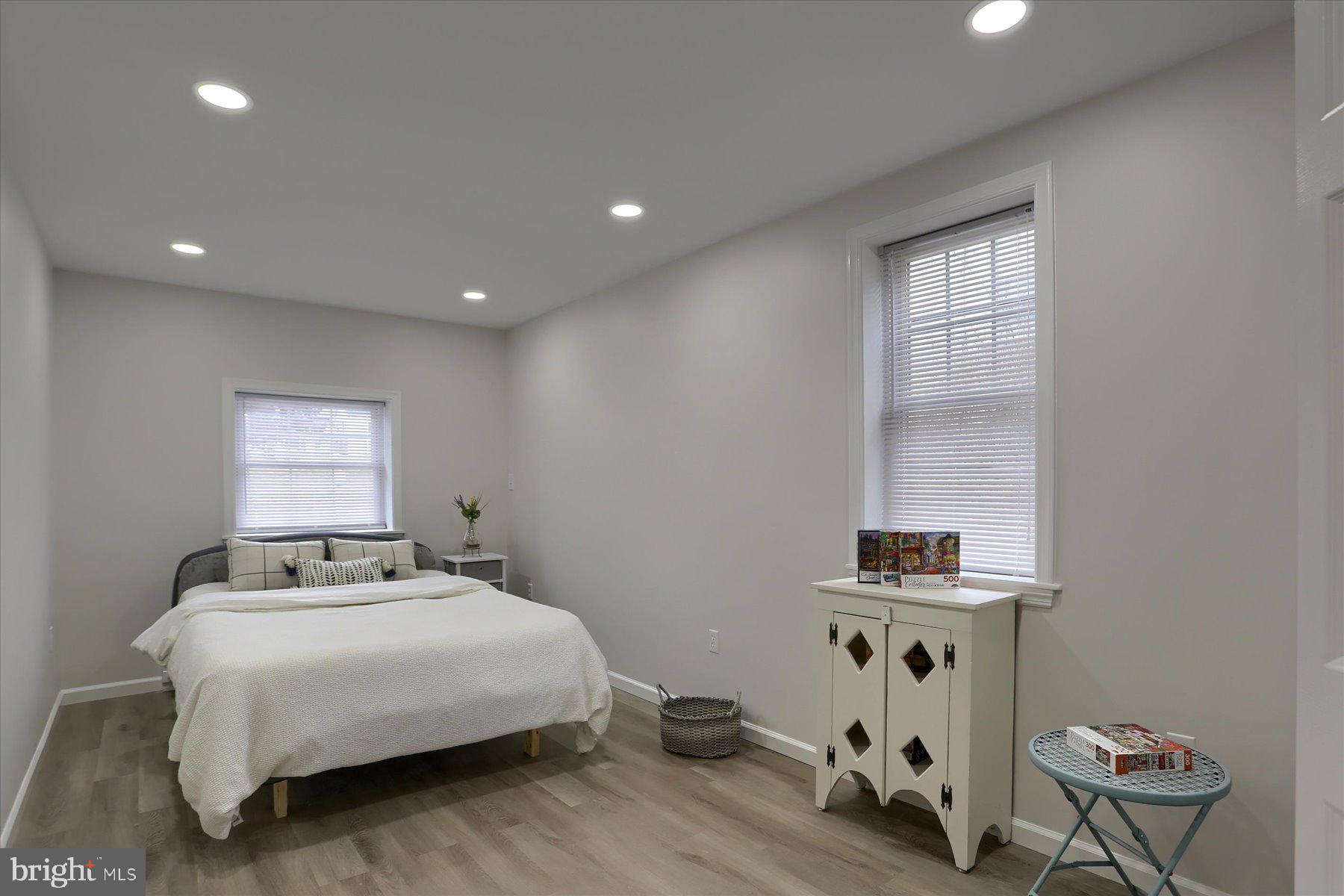 406 Rosedale Avenue Lancaster, PA 17603 - Photo 16 of 37 1st floor bedroom