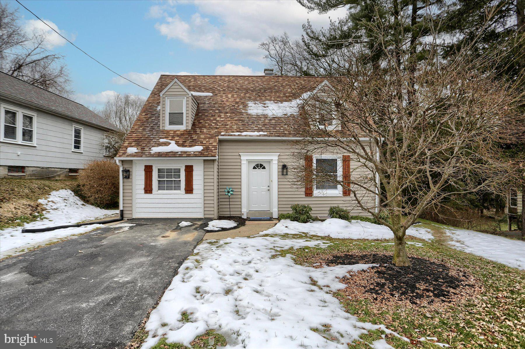 406 Rosedale Avenue Lancaster, PA 17603 - Photo 2 of 37 Gallery Image 2
