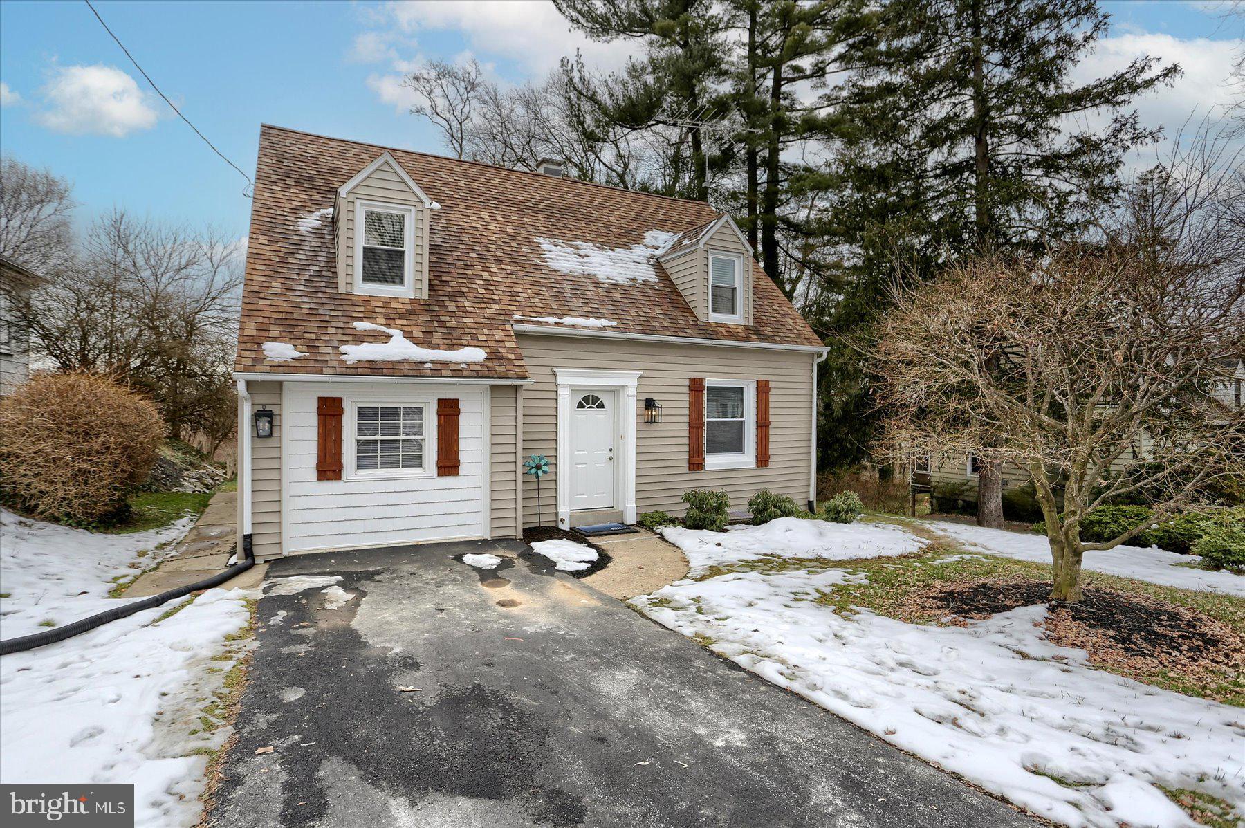 406 Rosedale Avenue Lancaster, PA 17603 - Photo 3 of 37 Gallery Image 3