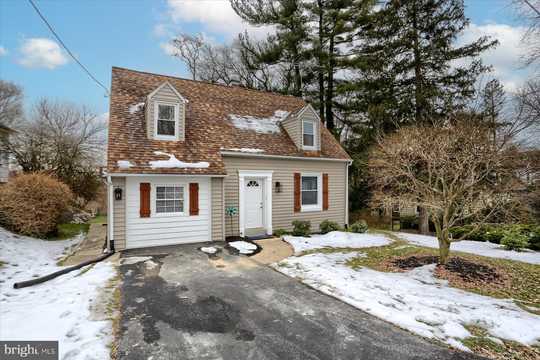 406 Rosedale Avenue Lancaster, PA 17603 - Photo 4 of 37 Gallery Image 4