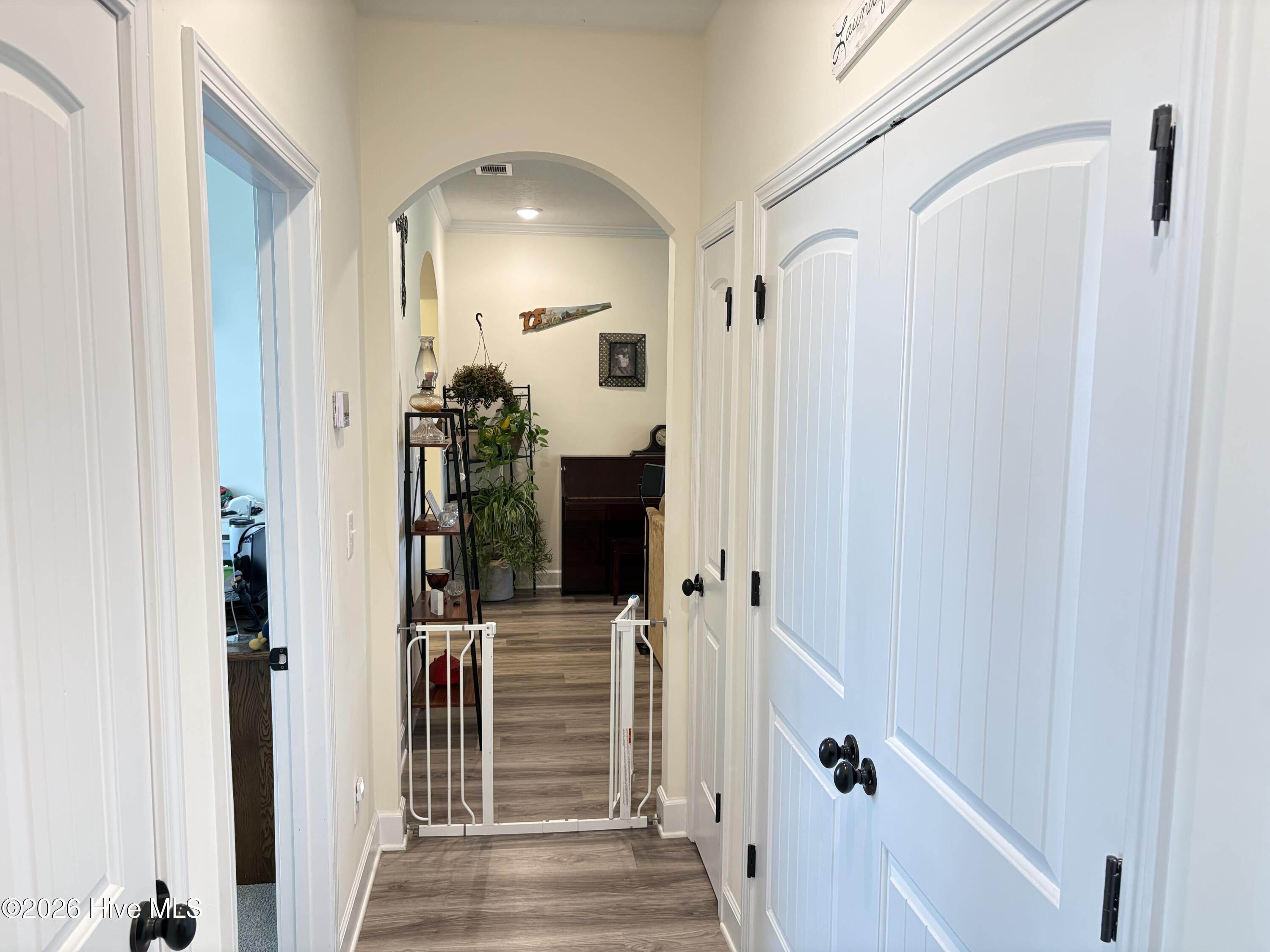 885 Inlet Surf Way Warrenville, SC 29851 - Photo 19 of 34 Hallway