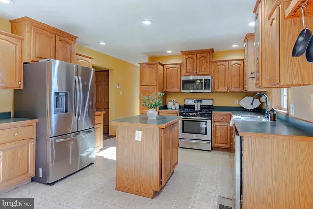 $315,000 | 393 West Aaron Square, Aaronsburg, PA 16820