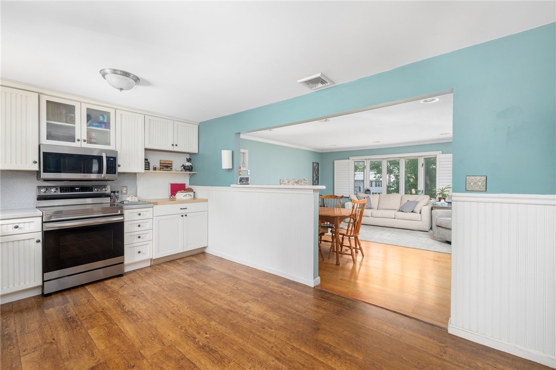 45 Harkness Road North Smithfield, RI 02896 - Photo 5 of 39