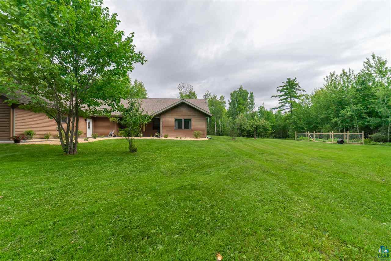 1917 East County Rd B Foxboro, WI 54836 - Photo 4 of 26