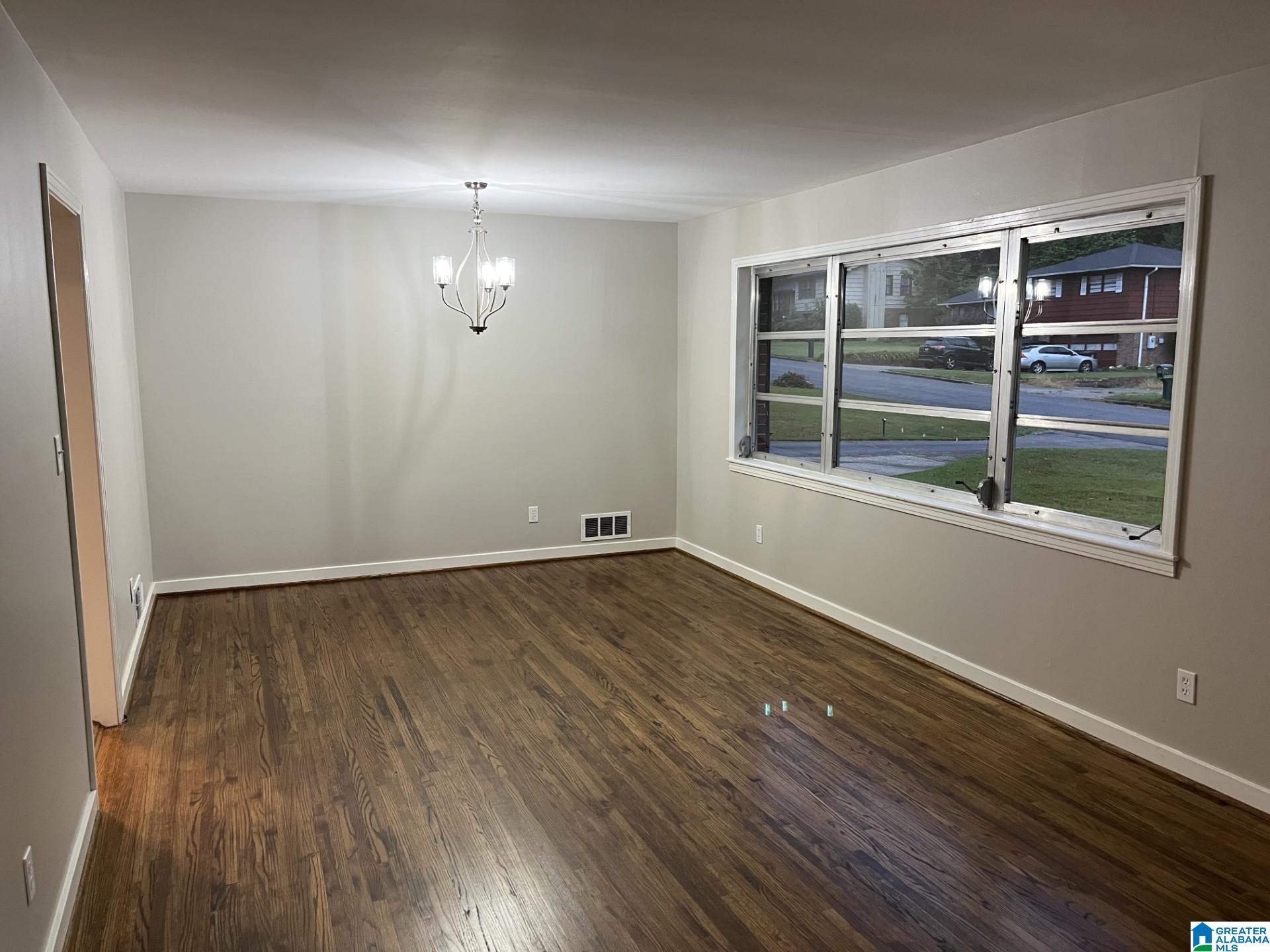 444 Azalea Way Birmingham, AL 35215 - Photo 3 of 17