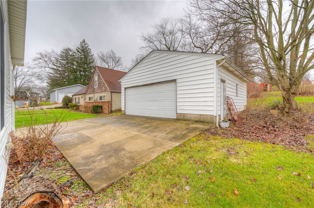 1624 Faye Road Akron, OH 44306 - Photo 31 of 35 Gallery Image 31