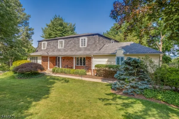 $1,995,000 | 29 Candace Lane, Chatham, NJ 07928