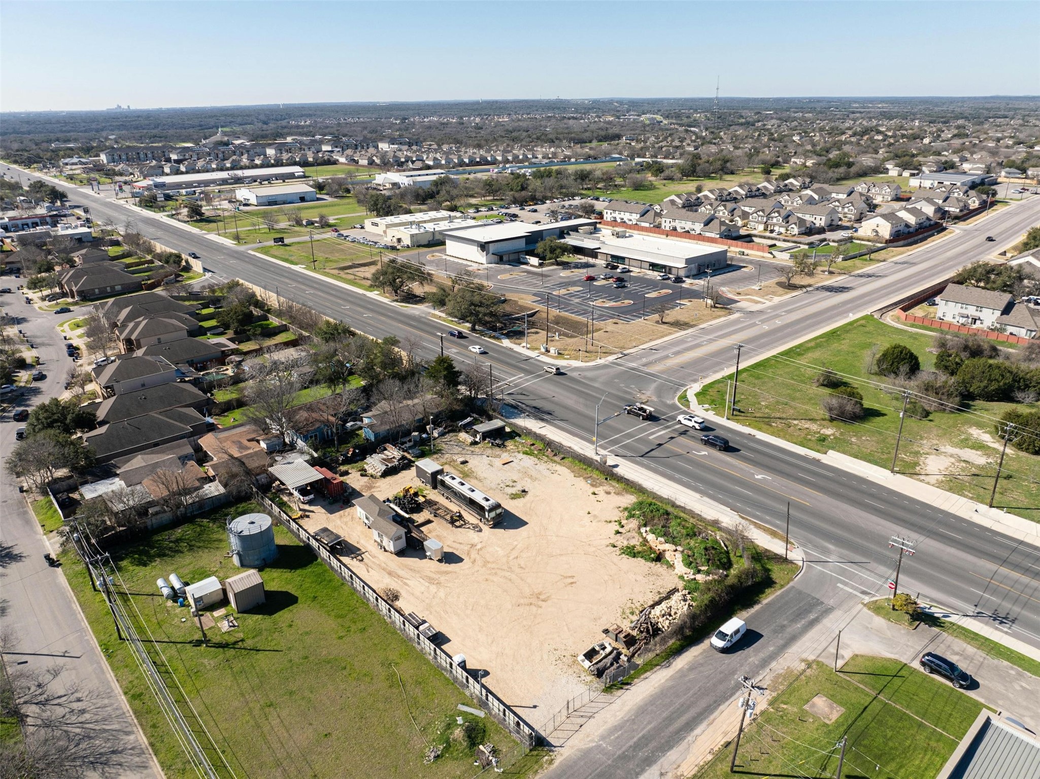 1401 Mooreland Drive Austin, TX 78748 - Photo 4 of 16