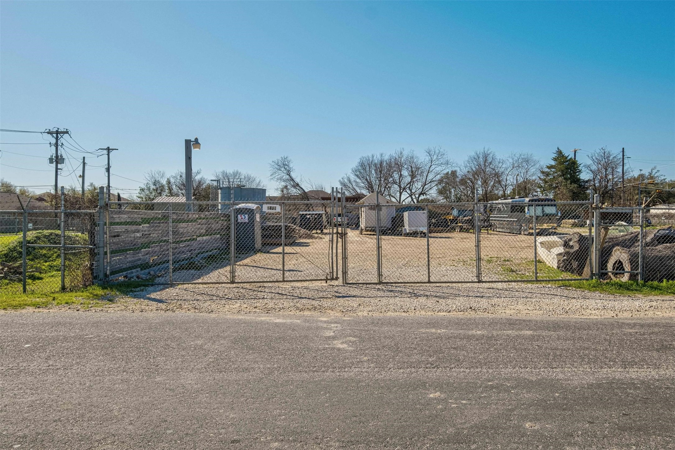 1401 Mooreland Drive Austin, TX 78748 - Photo 8 of 16