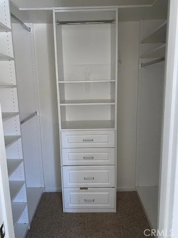 $2,000 | 20930 Parthenia Street, Unit 216, Canoga Park, CA 91304