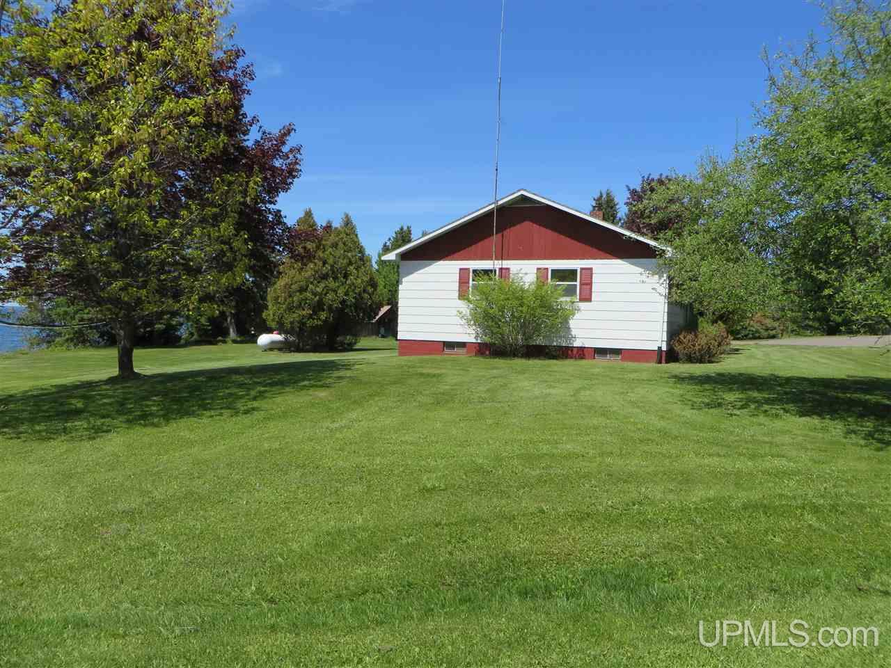 15398 Pequaming Road L'Anse, MI 49946 - Photo 28 of 36