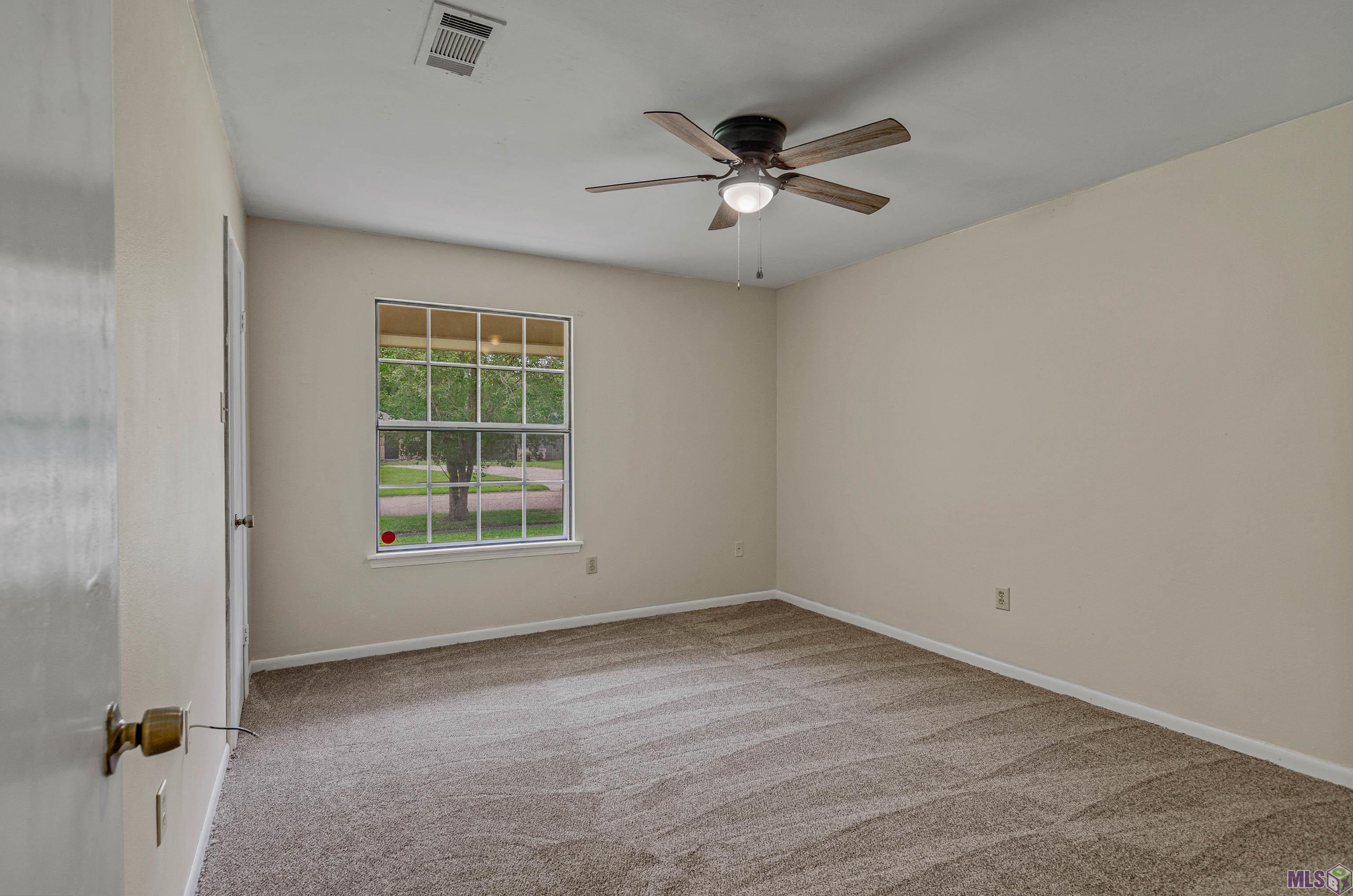 3033 Caroljack Drive Baton Rouge, LA 70816 - Photo 12 of 18