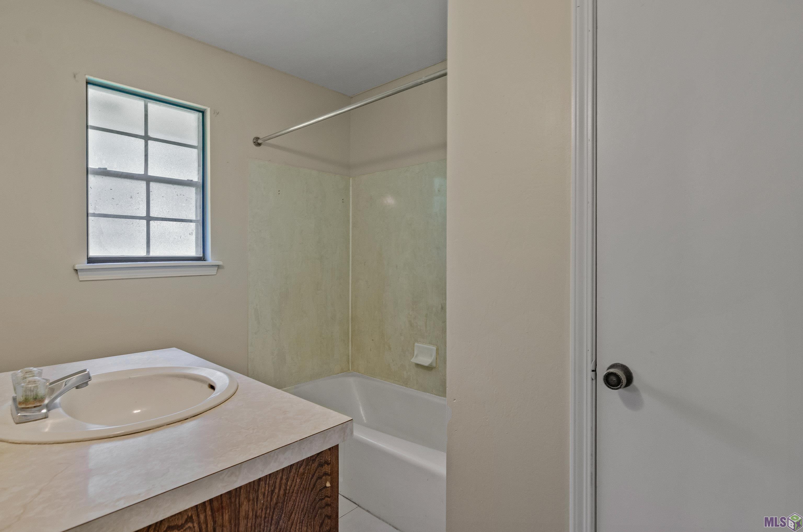 3033 Caroljack Drive Baton Rouge, LA 70816 - Photo 8 of 18