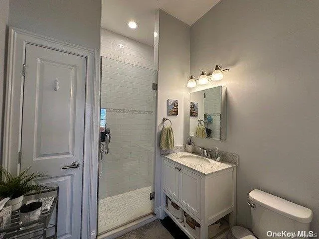 $2,900 | 41 Green Street, Unit 2A, Huntington, NY 11743