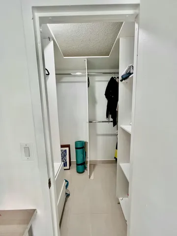 $2,000 | 17570 Atlantic Boulevard, Unit 416, Sunny Isles Beach, FL 33160