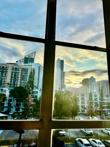 $2,000 | 17570 Atlantic Boulevard, Unit 416, Sunny Isles Beach, FL 33160