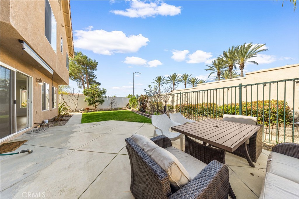 2 Cameron Circle Lake Forest, CA 92610 - Photo 27 of 45 a view of sitting area with furniture