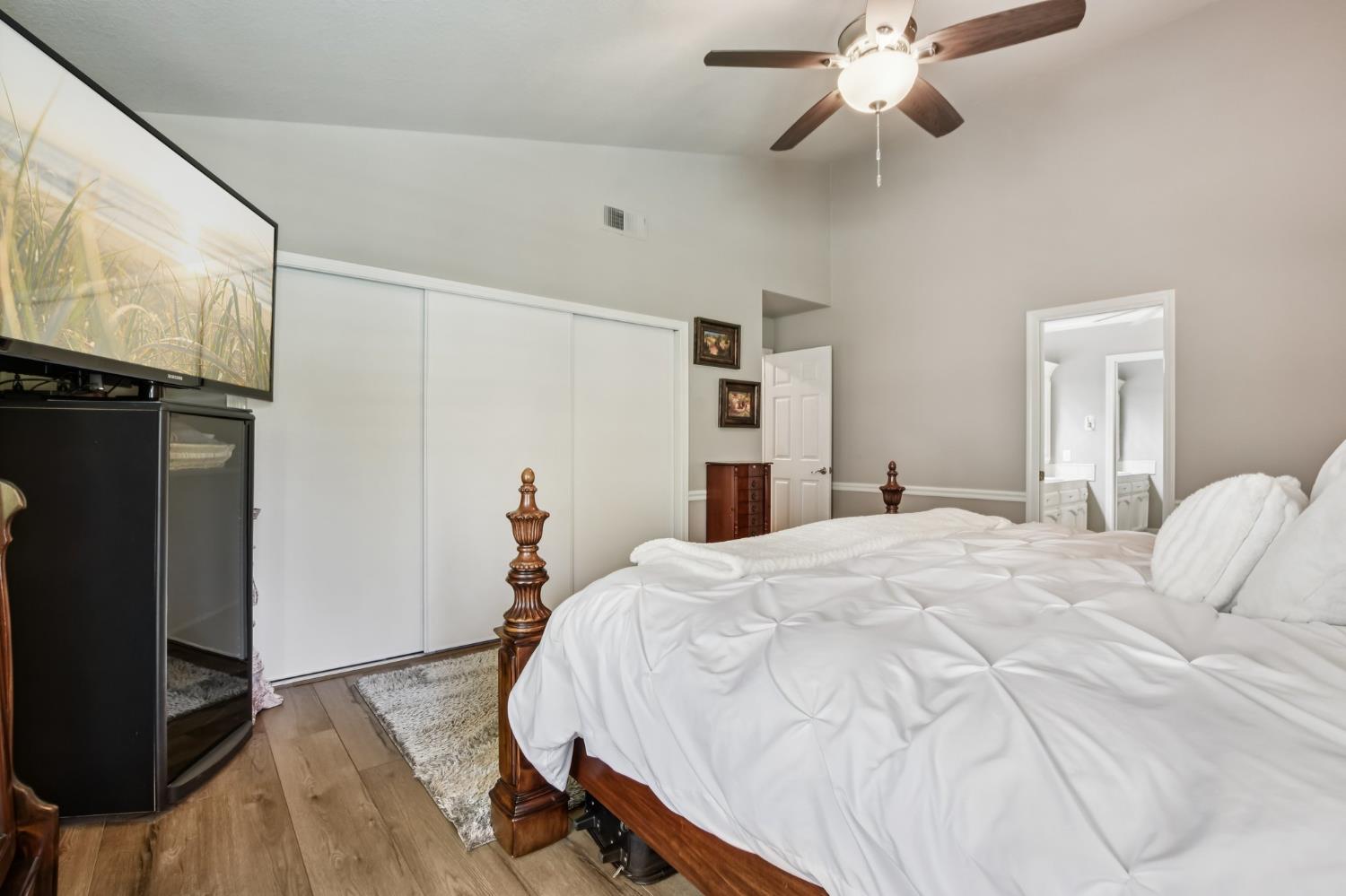 1304 Ridgecrest Way Roseville, CA 95661 - Photo 20 of 37