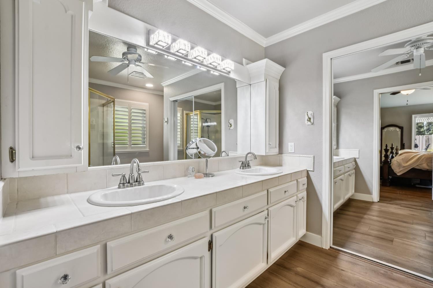 1304 Ridgecrest Way Roseville, CA 95661 - Photo 21 of 37