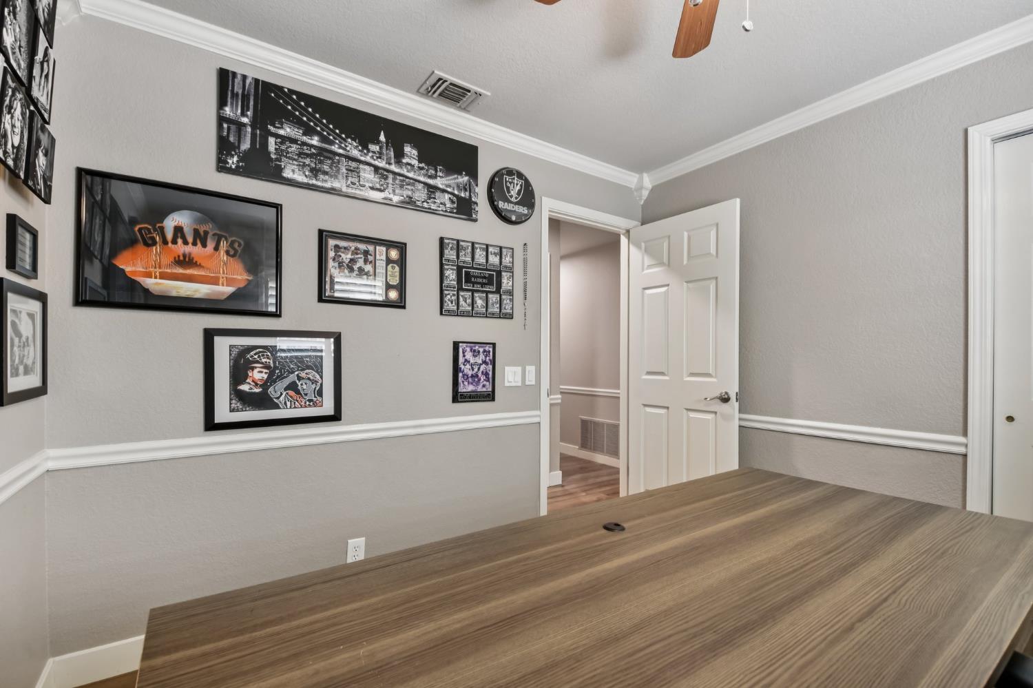 1304 Ridgecrest Way Roseville, CA 95661 - Photo 24 of 37